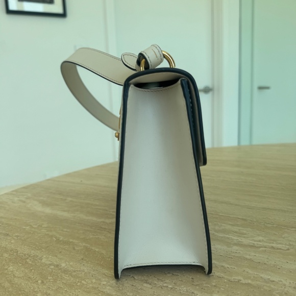 White Gucci Carlfskin Sylvie Shoulder Bag - Picture 2 of 10